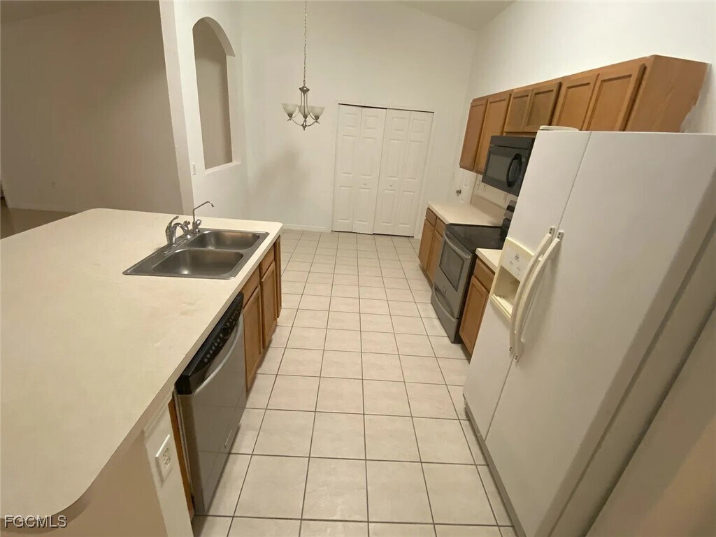 Photo - 222 Aurora Ave S