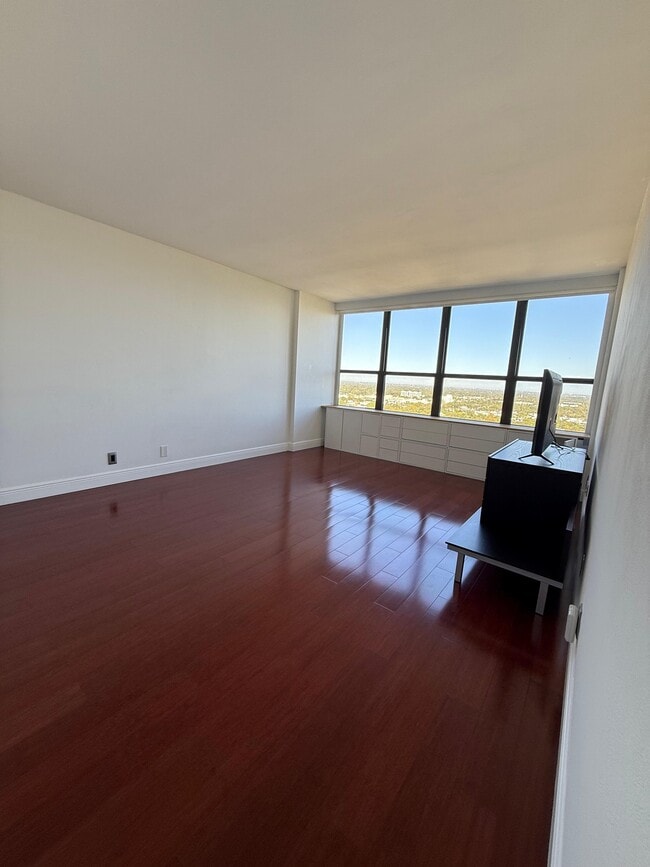 Photo - 780 NE 69th St Unit 2506