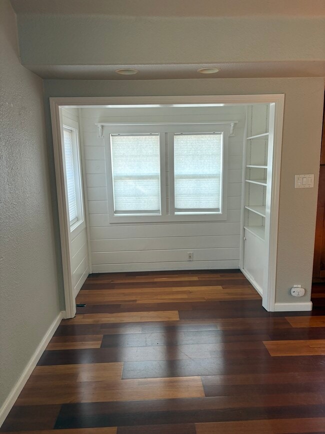 1 Pearce St