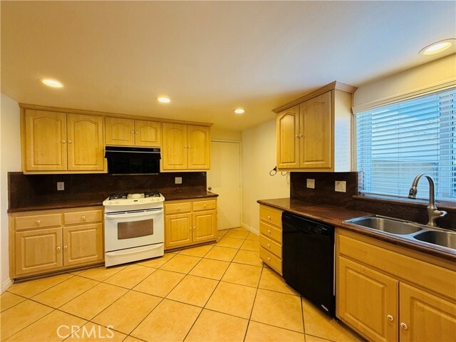 Photo - 1525 W Houston Ave