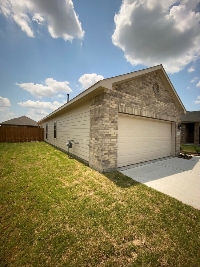 Photo - 21807 Barred Owl Dr