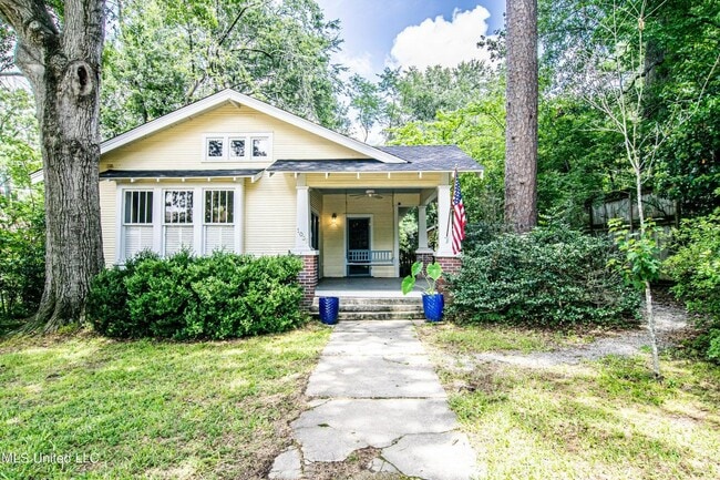 Building Photo - 1036 Belhaven St Rental