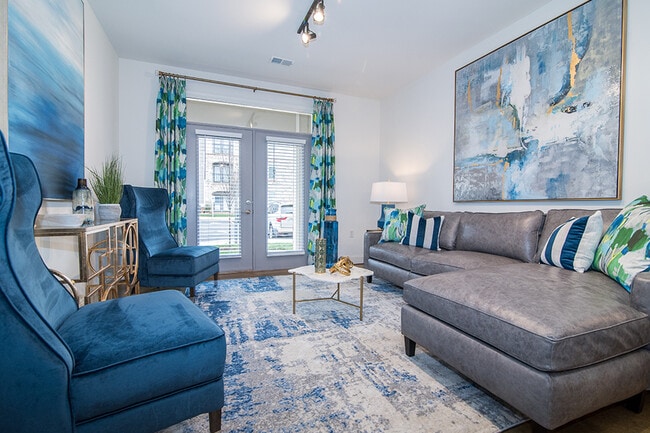 Photo - Comet Bermuda Run