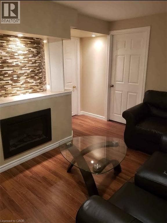 Photo - 679 Commonwealth Crescent