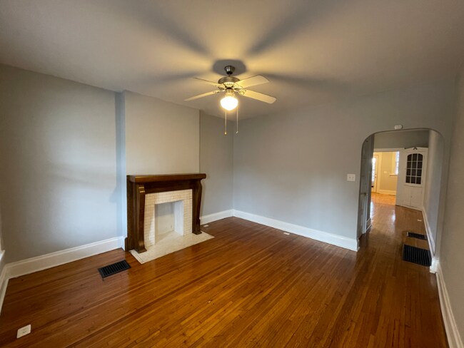 Photo - 80 W Greenwood Ave