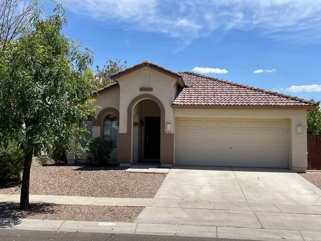 Gilbert 3 Bed and 2 Bath Home - Gilbert 3 Bed and 2 Bath Home