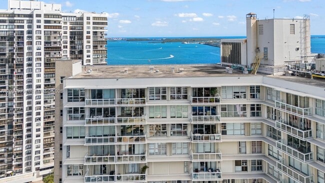 Photo - 2451 Brickell Ave Unidad PH