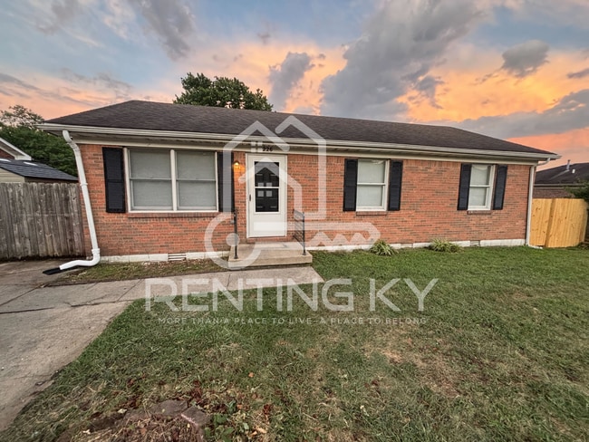 Building Photo - Newly Renovated 3-Bed, 1-Bath House with L...