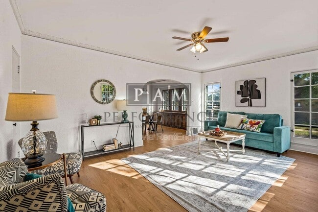 Photo - 2400 N 56th St