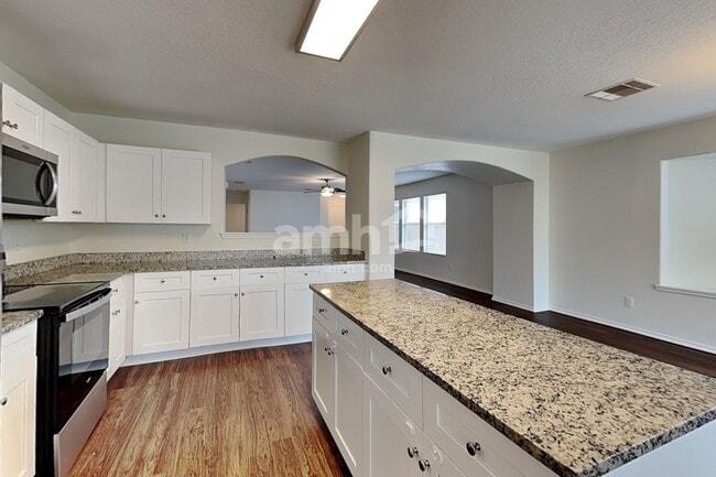 Photo - 9210 Laguna Falls