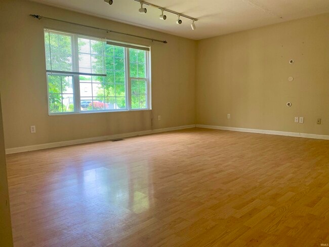 Photo - 3882 Claybridge Dr