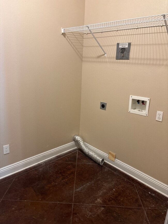 Photo - Charming 3-Bedroom, 2-Bathroom Duplex in G...