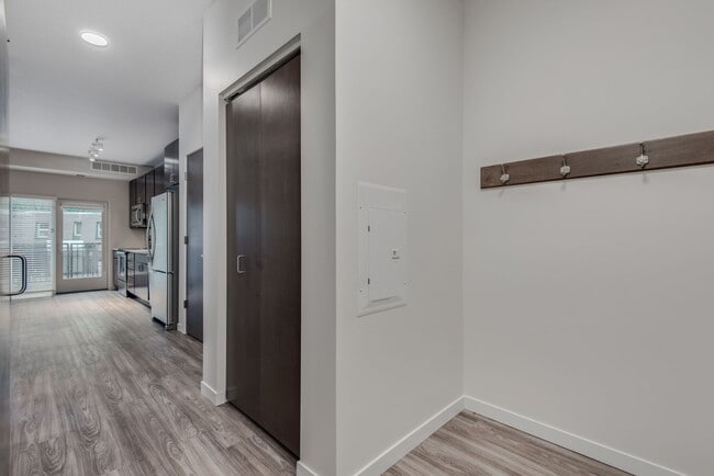 Photo - Oaks Minnehaha Longfellow