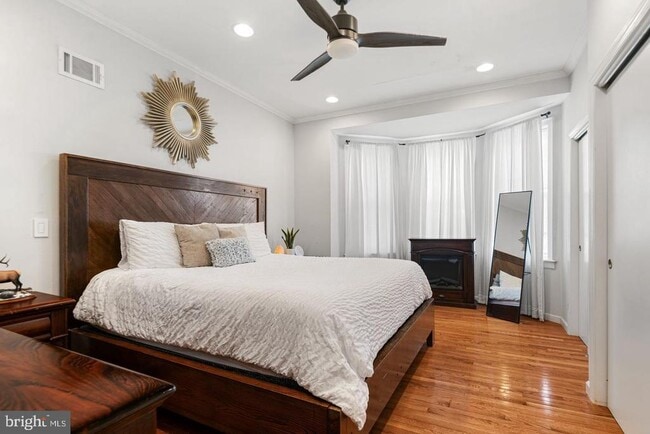 Photo - 1254 S Peach St