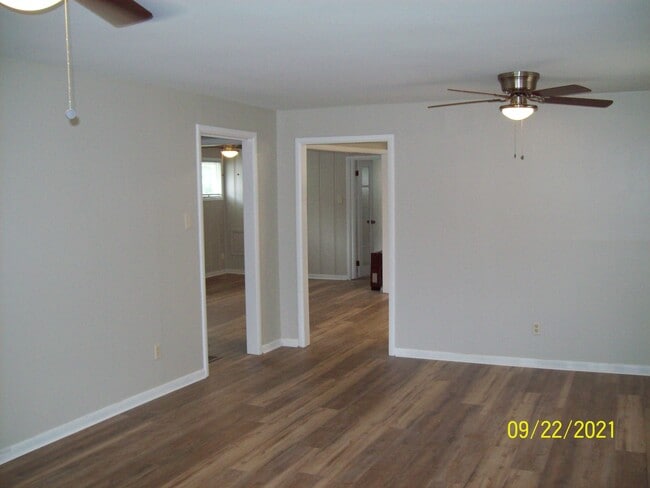 Photo - 504 Beirne Ave NE