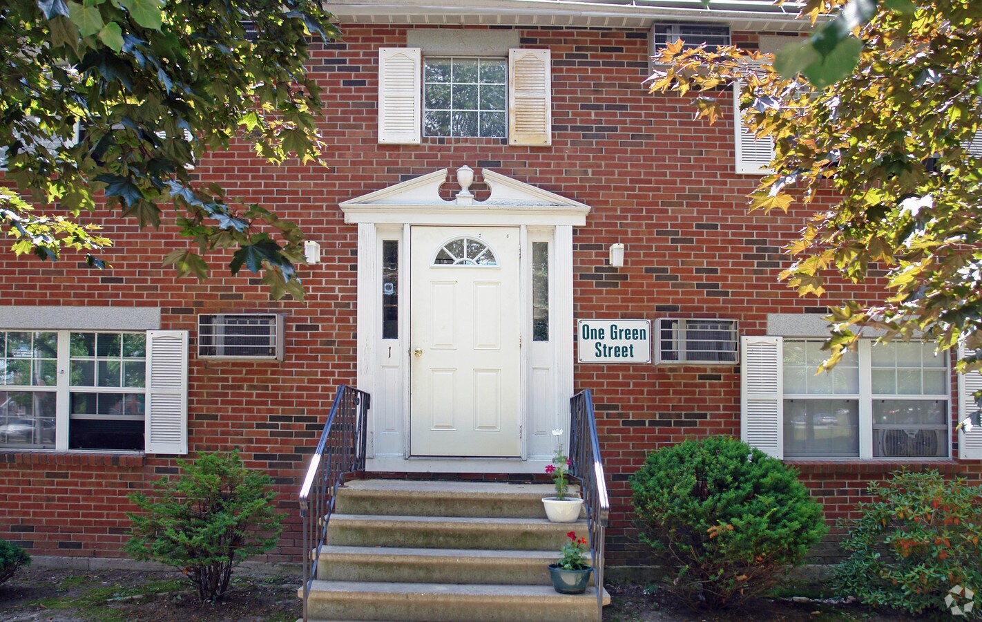 Photo - 1 Green Street