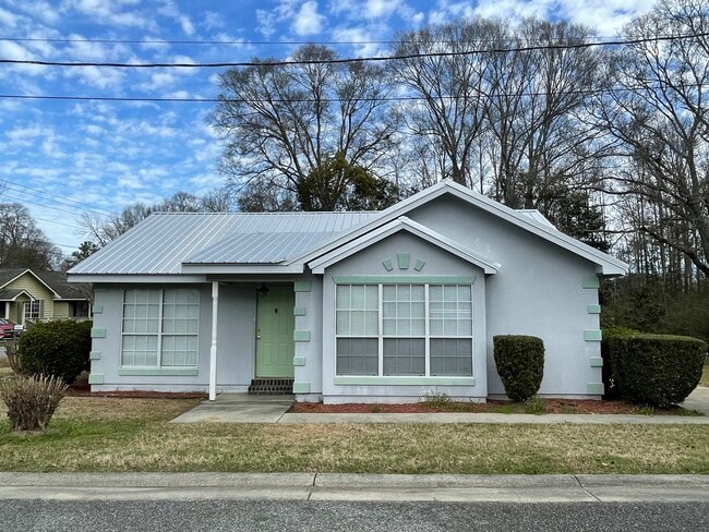 Building Photo - 301 Kirkland Ave Rental