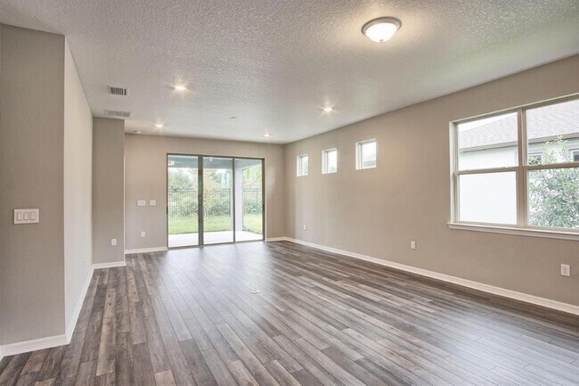 Photo - 6366 Mooring Line Cir