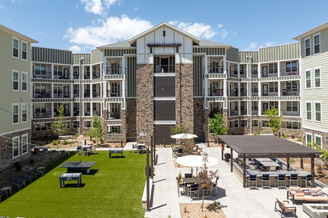 Vista alternativa del edificio - Five810 Southlands