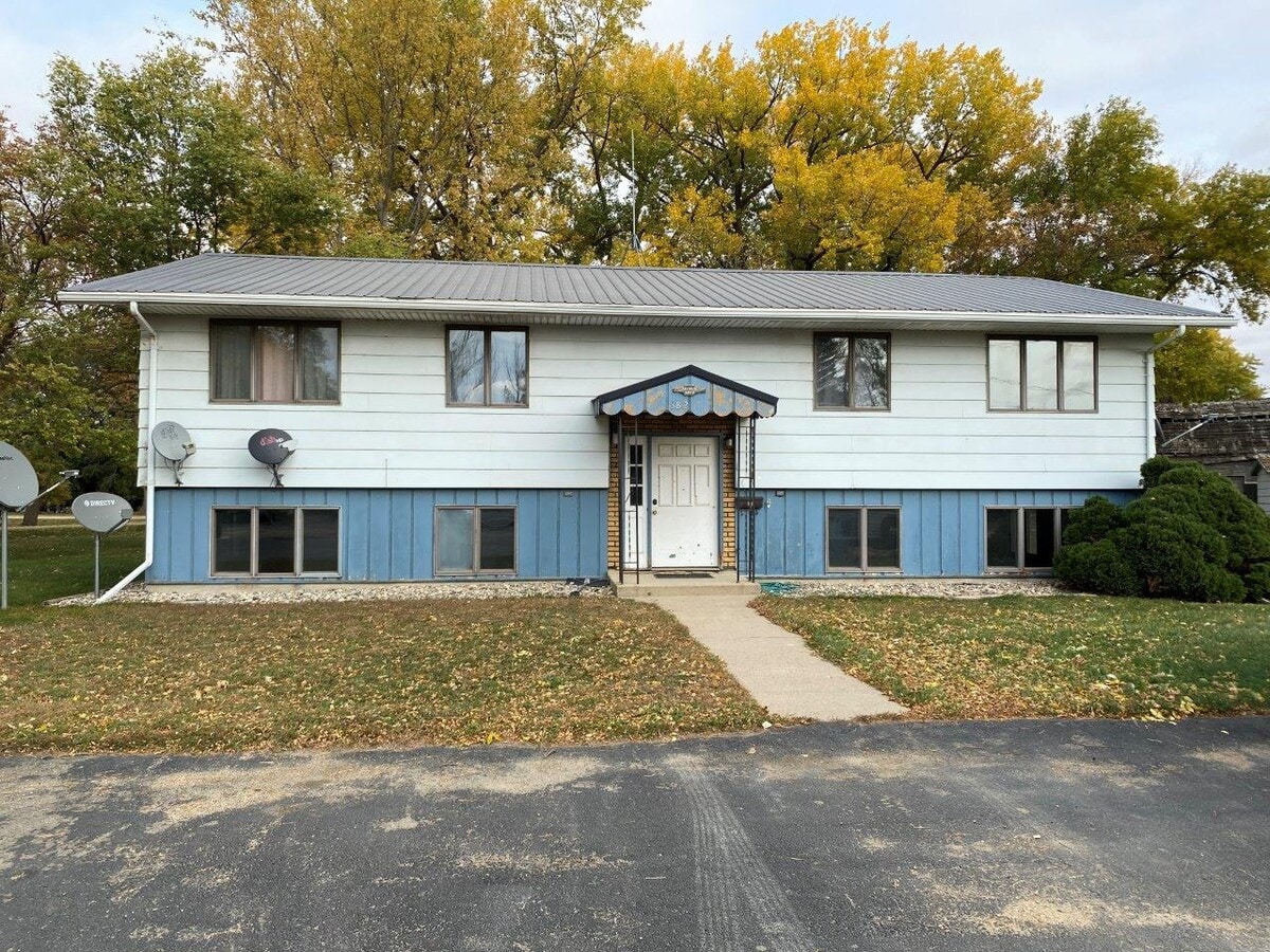 Photo - Astoria Apartments