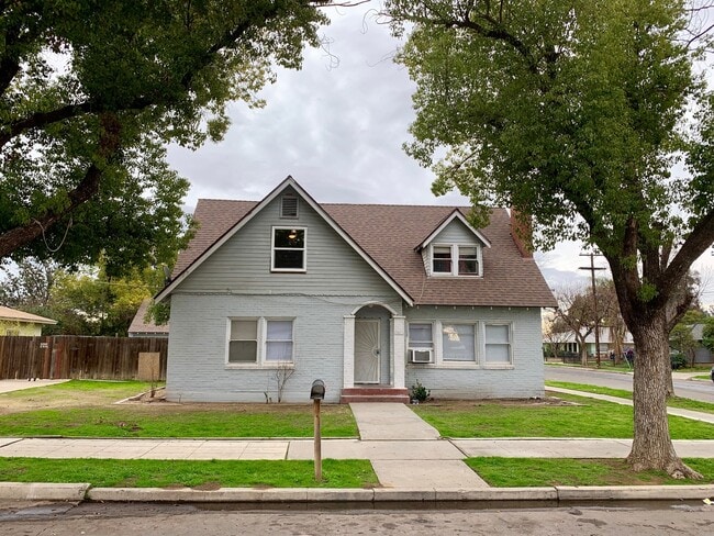 Building Photo - 1452 N 5th St Unit 1452 N 5th St #A