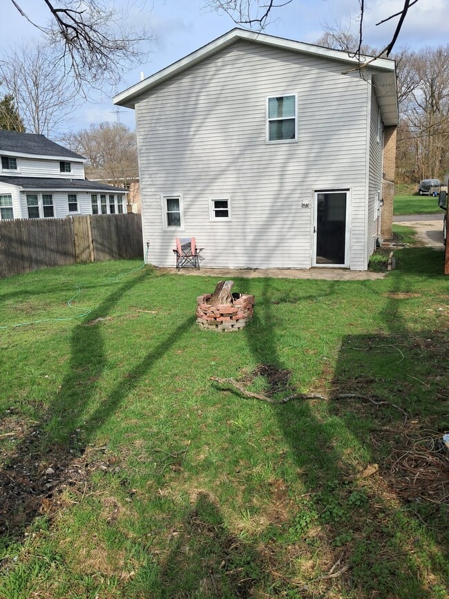 Photo - 3561 Brandau Dr NE