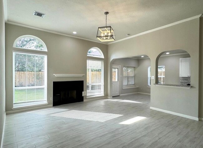 Photo - 5015 Cottonglen Ct