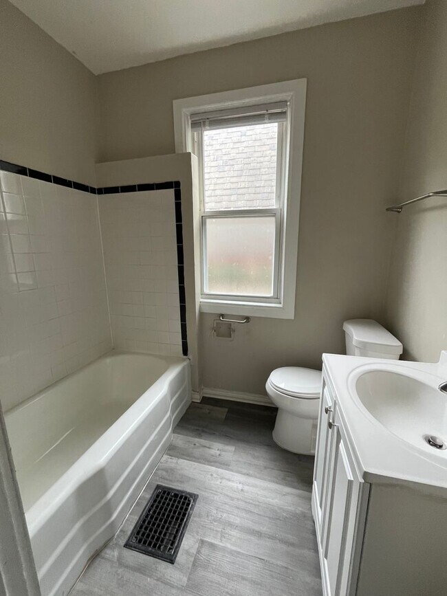 Photo - 5 Glenview Pl