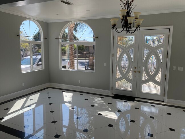 Photo - 1490 N Allen Ave