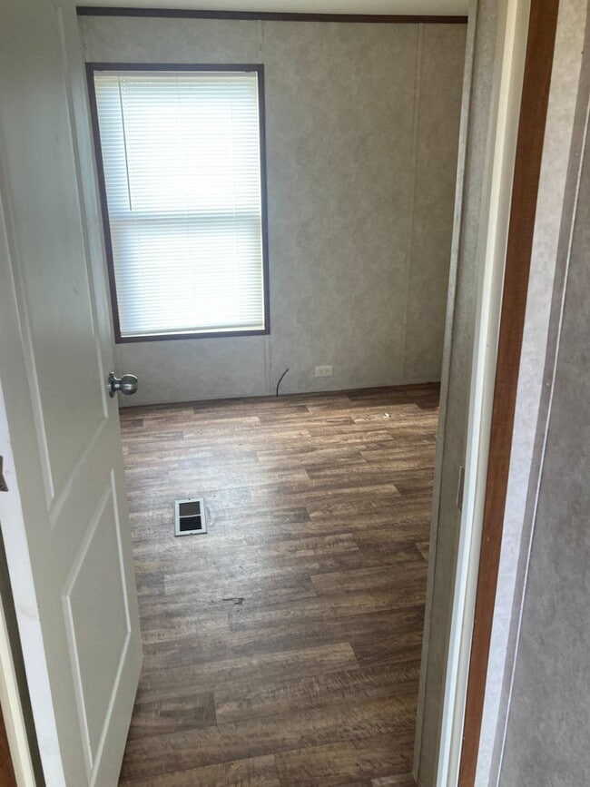 Photo - 203 Pecan Grove Cir