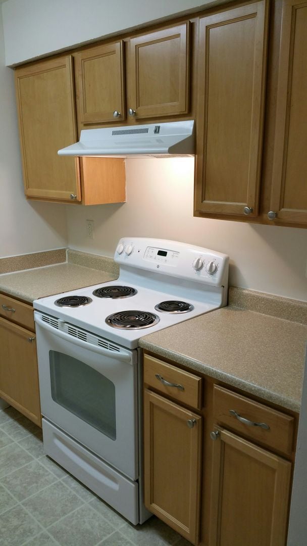 Photo - 185 - COUNTRY VIEW APARTMENTS