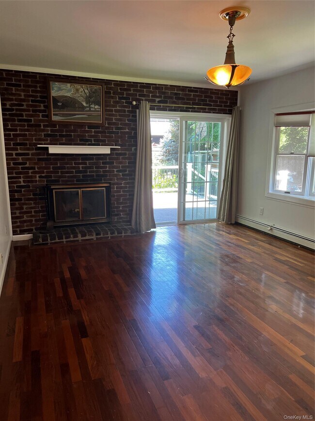 Photo - 60 Pine St