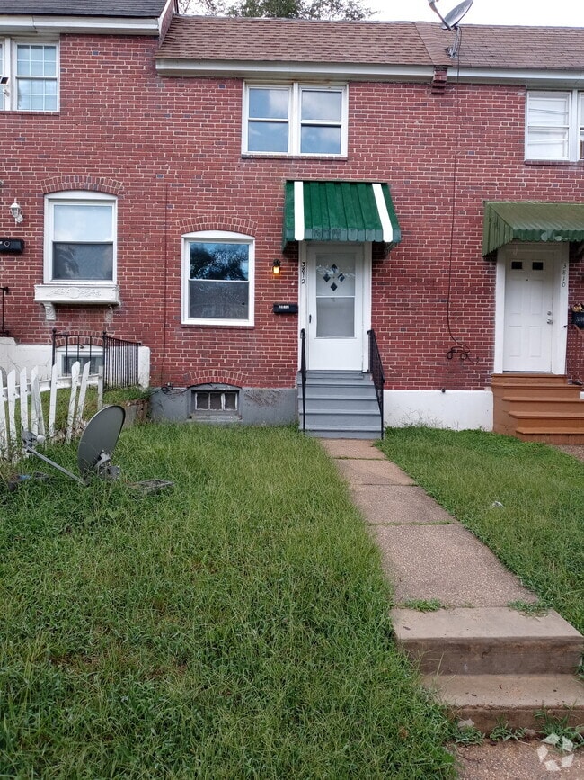 Building Photo - 3812 Saint Margaret St Rental