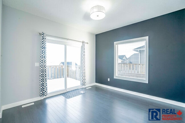 Photo - 8734-8772 72 Ave Unité 1