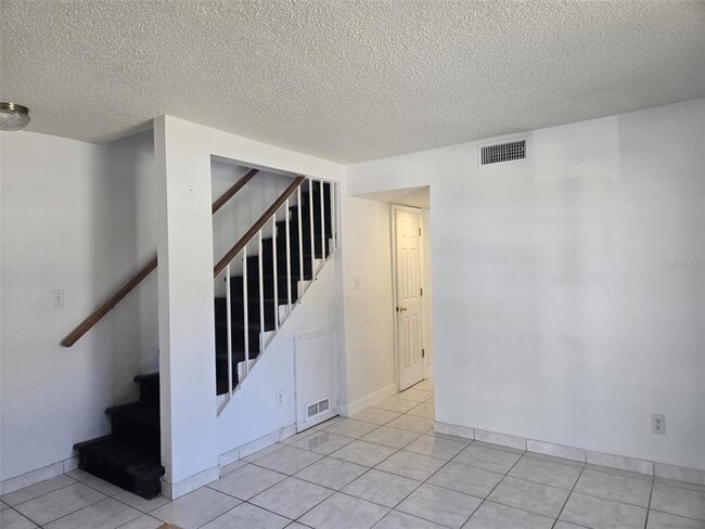 Photo - 210 Amherst Ave