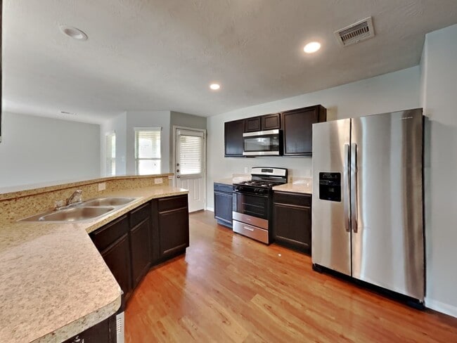 Photo - 1203 Gibson Crossing Way