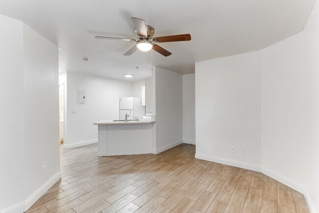 Photo - Stylish Condo Near the Strip & Convention Center!