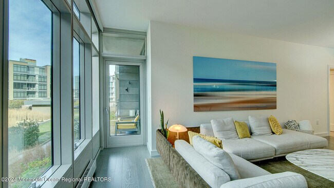 Photo - 15 Morris Ave Unit 307
