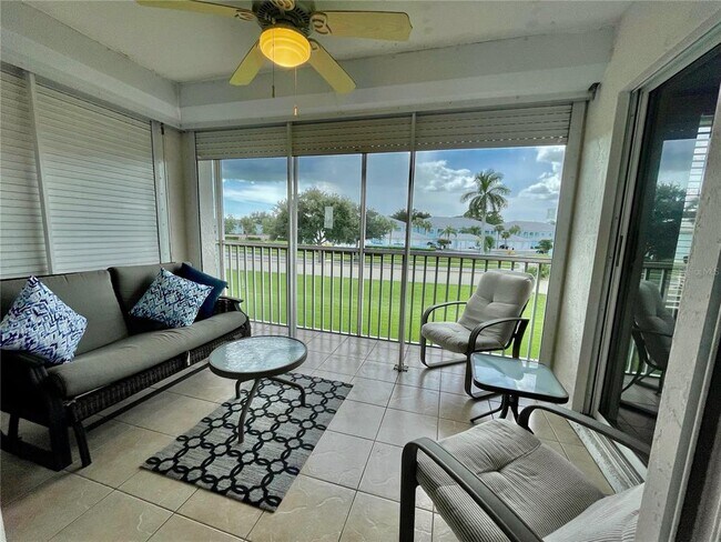 5800 Sabal Trace Dr Unit 904