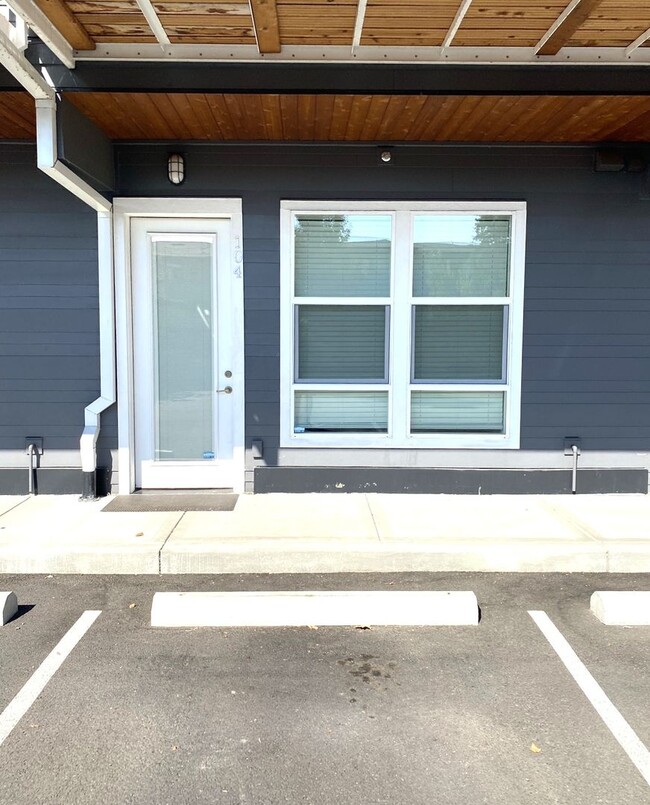 Photo - Evergreen Multiplex Unit Evergreen (104)