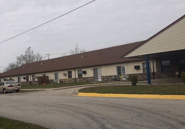 Photo - 102 Price St