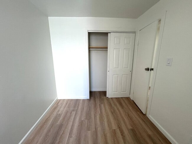 Photo - 681 Rhinelander Ave