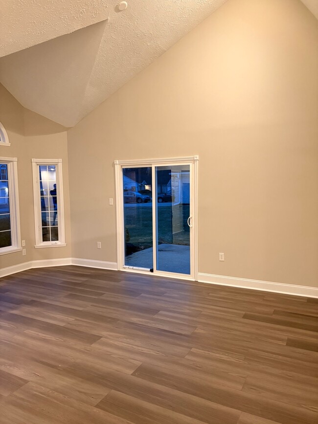 Photo - 10717 N Park Ave