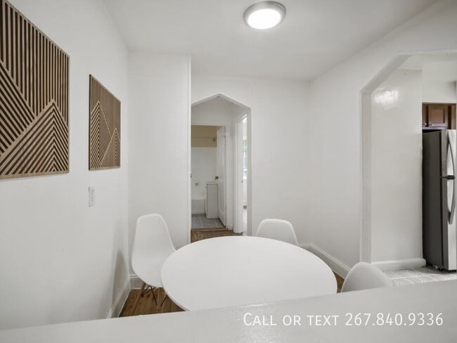 Photo - 18 Danbury St SE Unit 2