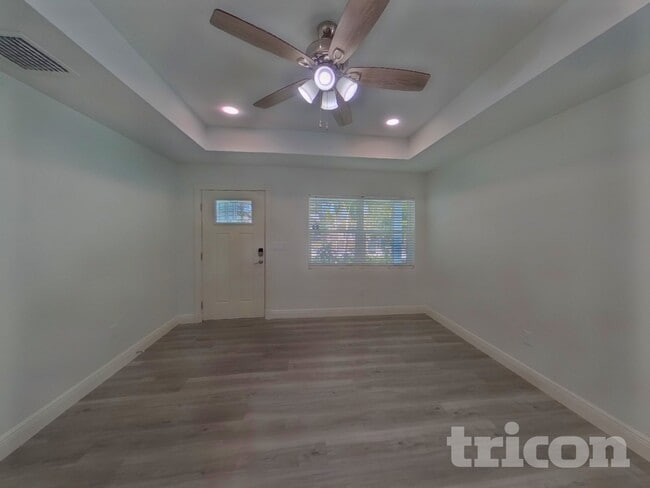 Photo - 6379 29th St N