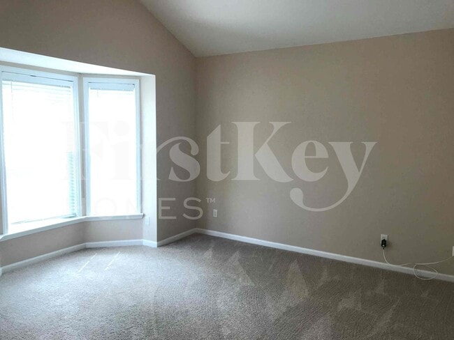 2763 Summit Pkwy SW
