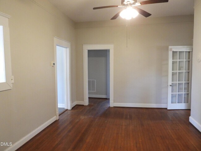 Photo - 483 W Salisbury St