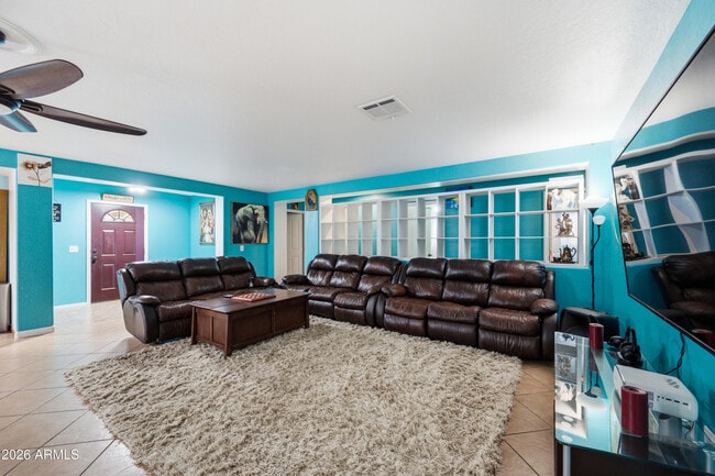 11450 E Quicksilver Ave