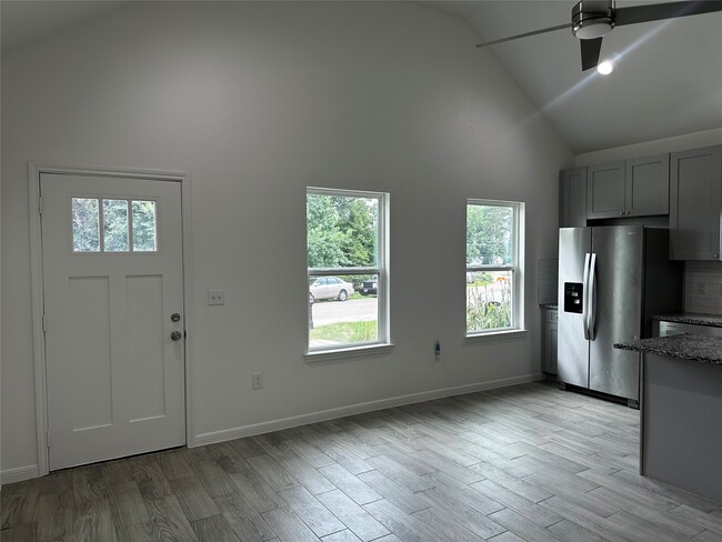 Photo - 16686 E Lynbrook