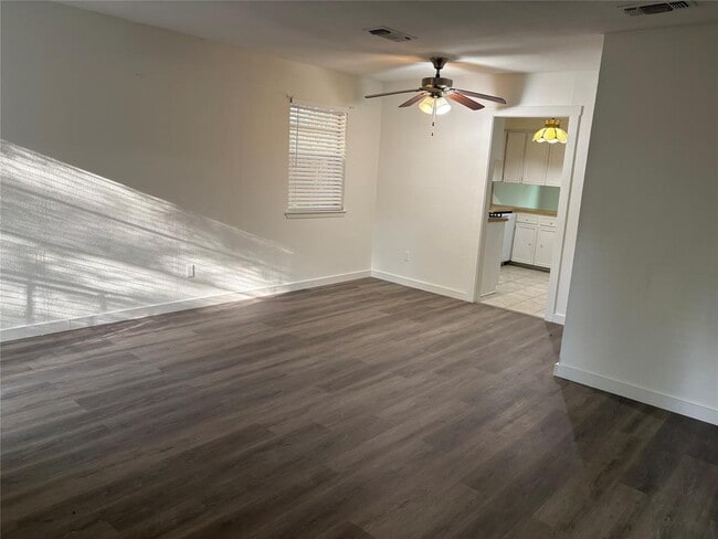 Photo - 11913 Rennalee Loop